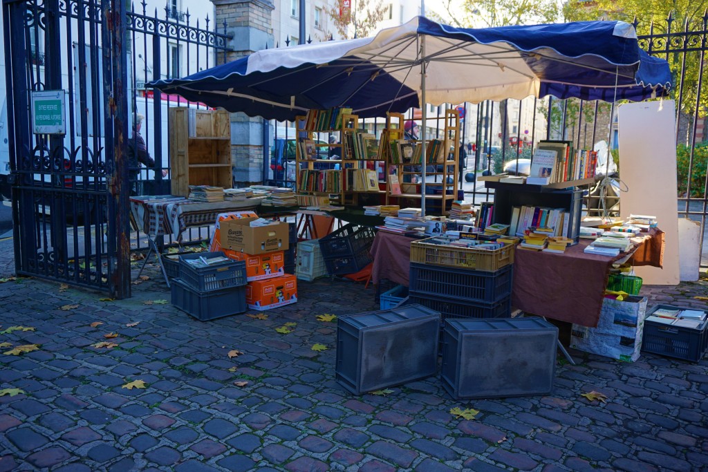 Paris book market